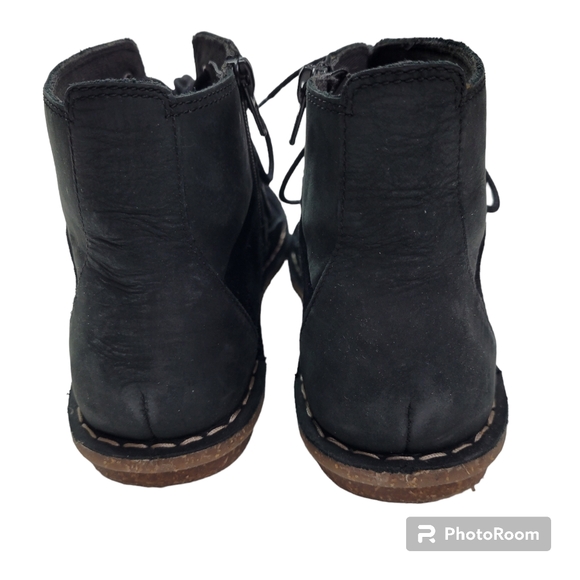 Clarks Collection | Tamitha Key Black Ankle Chukka Boots Size 7 - Picture 7 of 12